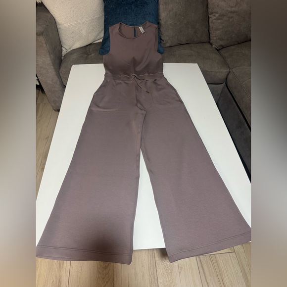 SPANX Air essentials Taupe Sleeveless Jumpsuit - Picture 10 of 11